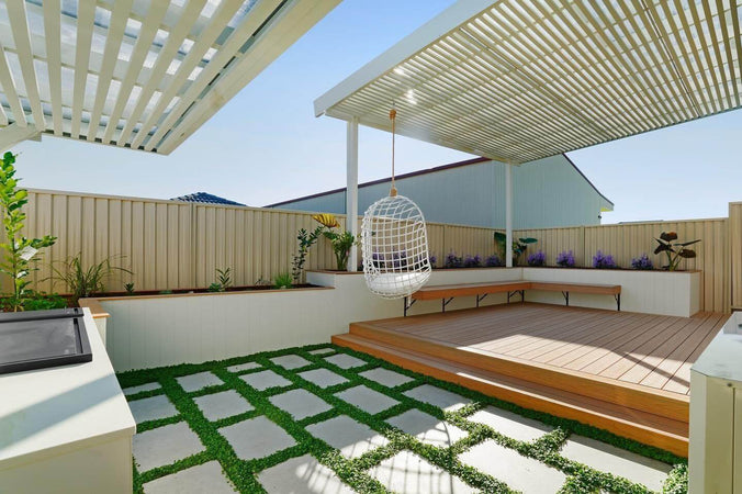 Blackbutt - Modern Deck Classic Board